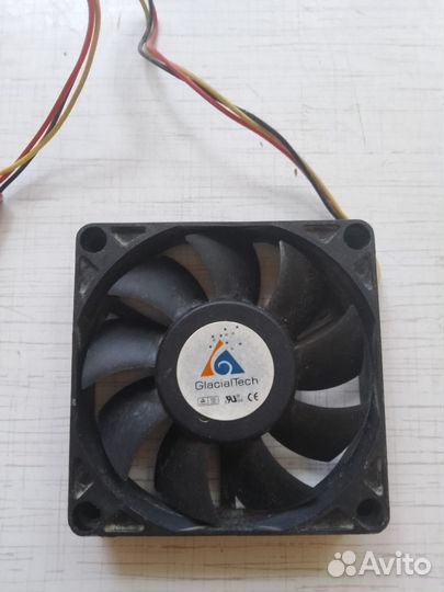 Вентилятор GlacialTech R127015DL