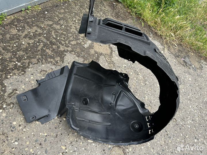 Подкрыльник передний левый amg w205 c63