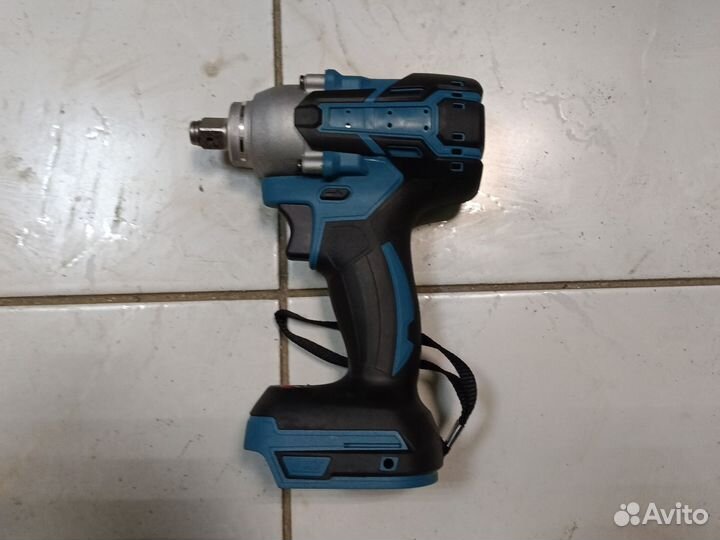 Гайковерт ударный аккумуляторный