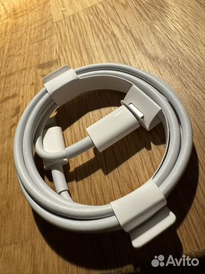 Кабель Apple lightning usb c