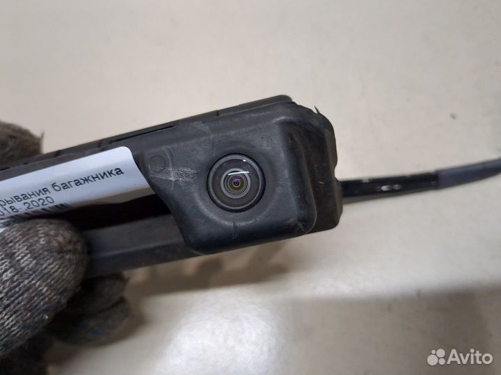 Кнопка багажника Audi Q3 2018, 2020