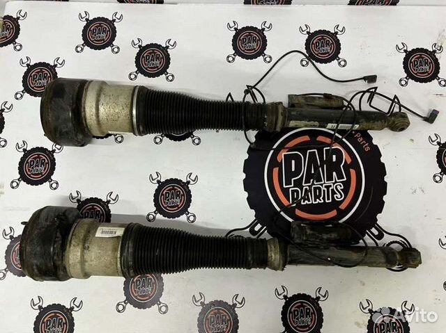 Стойка амортизатора пневмо задняя правая