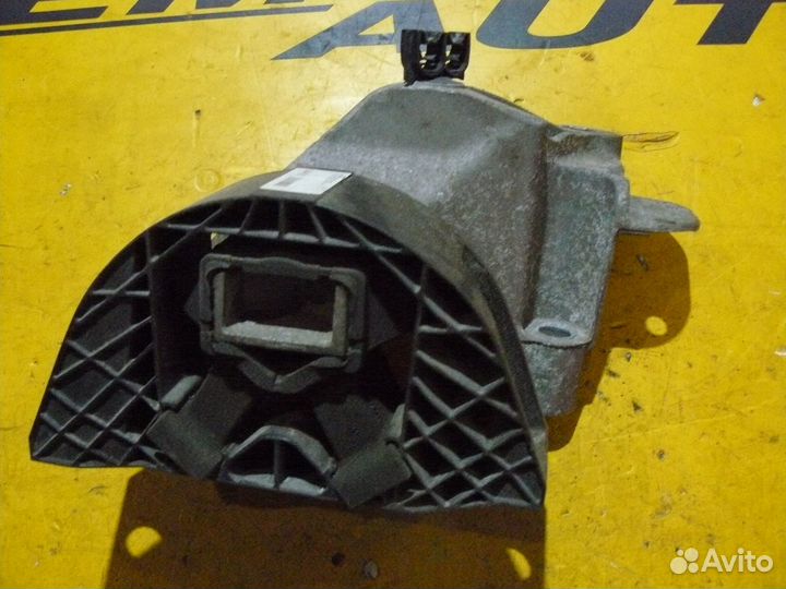 Опора правая для Renault Logan 2 Sandero 2