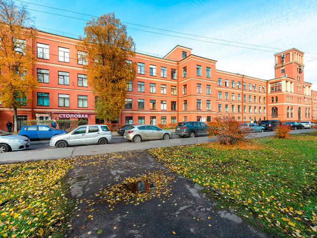 Снять офис район Кировский площадью 37 м2 450 руб/м2.