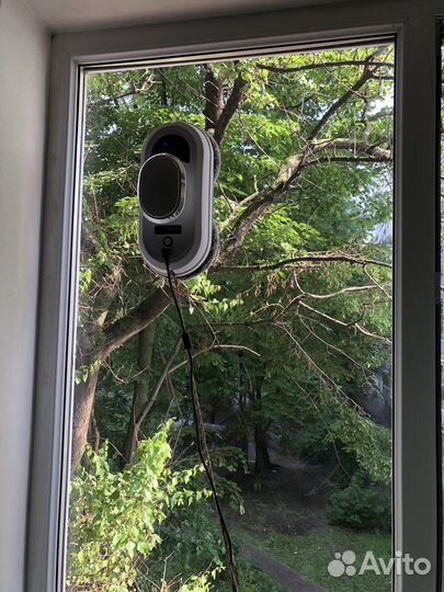 Робот мойщик окон