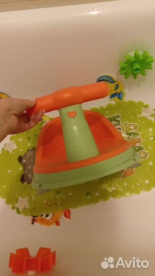 Стульчик для купания в ванной