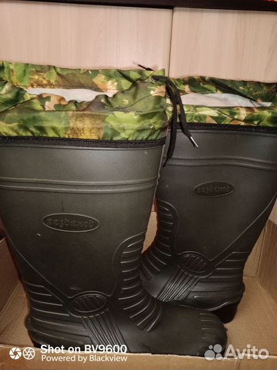 Резиновые сапоги 