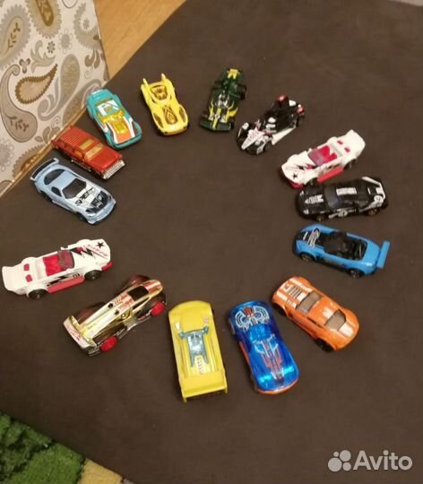 Hot wheels машинки