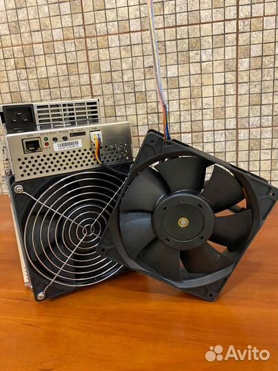 Оригинальный кулер Delta 9.0A для WhatsMiner