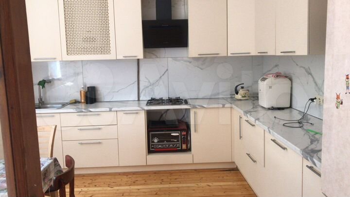 Комната 14 м² в 4-к., 2/2 эт.