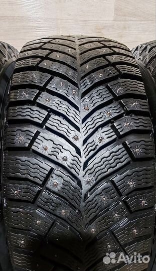 Michelin X-Ice North 4 SUV 215/65 R16