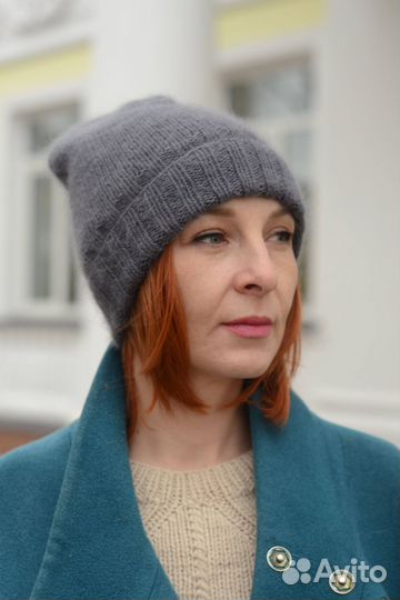 Шапка женская вязаная ручная работа