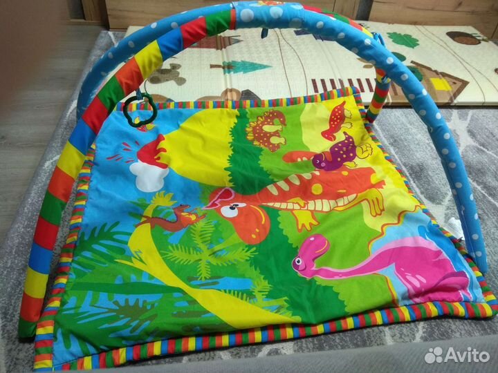 Развивающий коврик