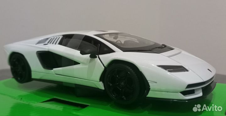 Модель автомобиля Lamborghini Countach Welly ориги