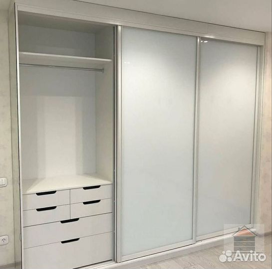 Стенка в гостиную