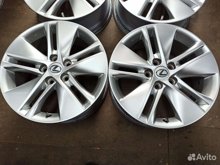 Диски 17 5х114,3 ET39 оригинал Тойота из Японии