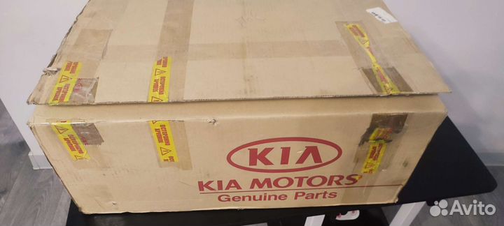 Фара левая kia sorento 1 92101-3E040