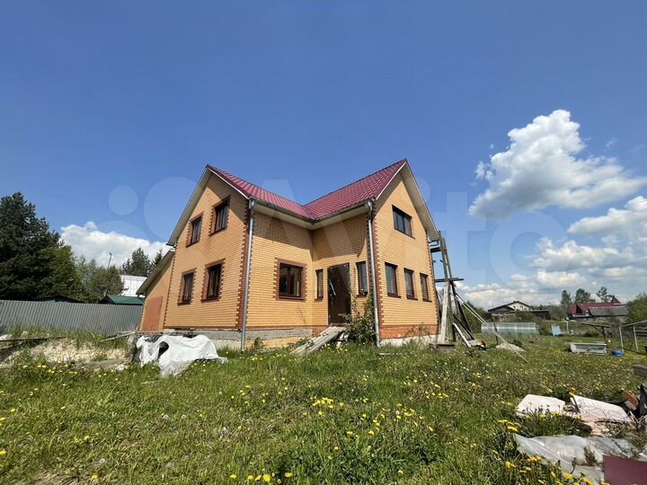 Дом 243,6 м² на участке 22 сот.