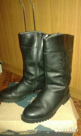 Женские сапоги