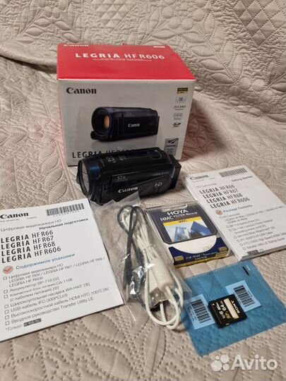 Видеокамера Canon Legria HF R606