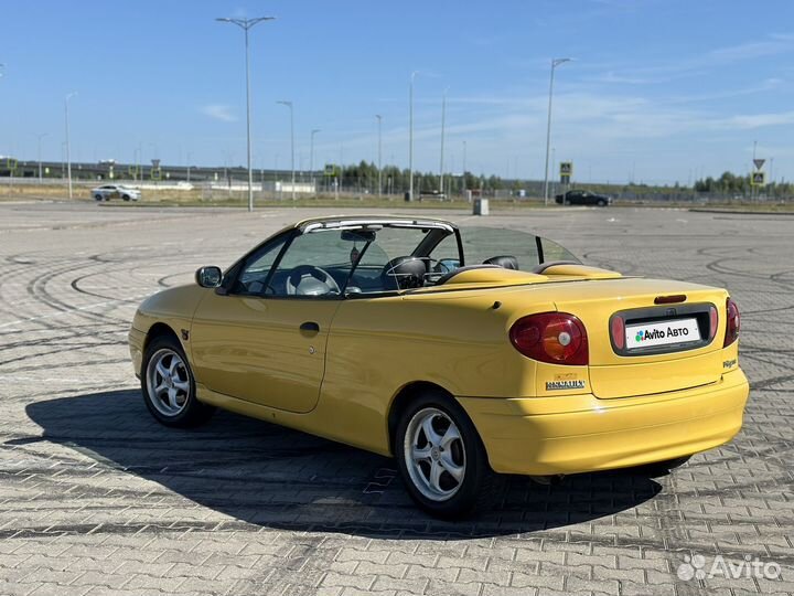 Renault Megane 2.0 МТ, 1999, 252 408 км