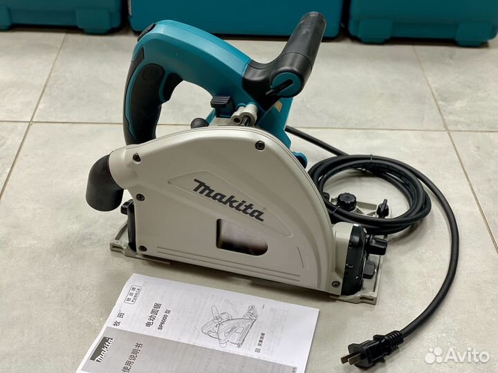 Погружная дисковая пила Makita SP6000J