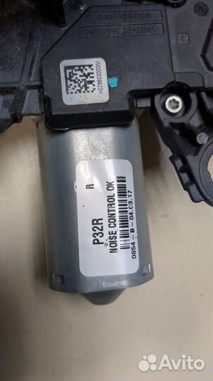 Двигатель стеклоочистителя задний Nissan Rogue, 2017