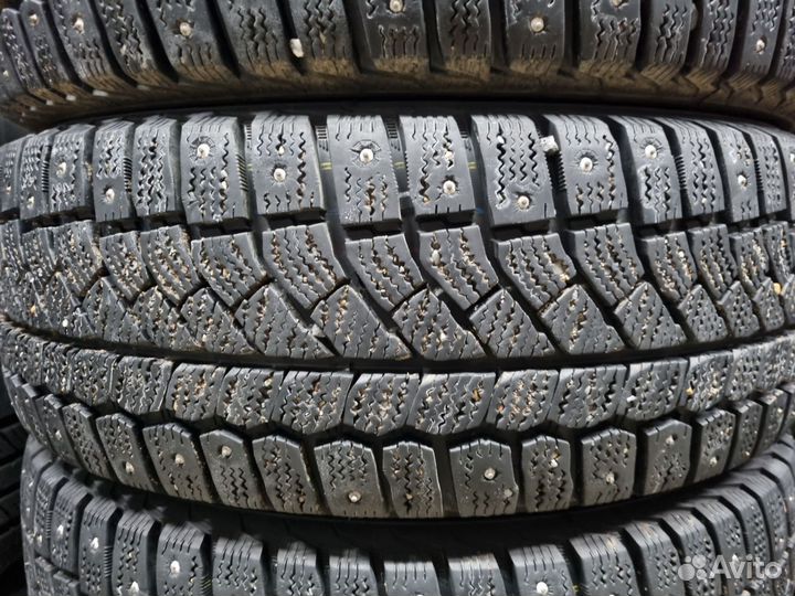 Viatti Brina Nordico V-522 205/60 R16