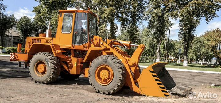 Услуги фронтального погрузчика