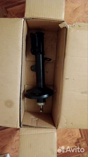 Задняя стойка Toyota Corolla