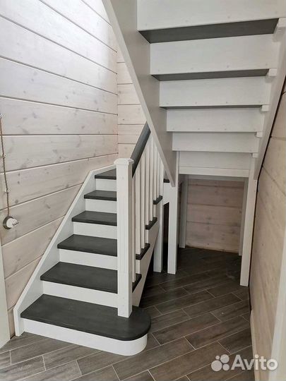 Деревянная лестница