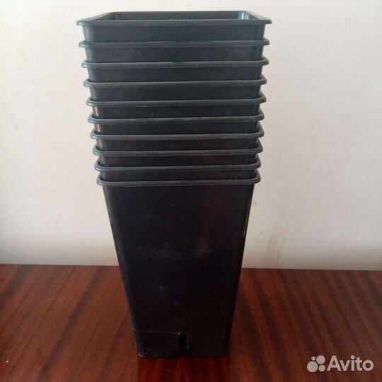 Горшки для цветов пластиковые