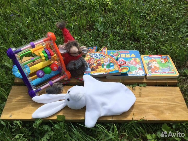 Разные книжки-игрушки для малыша