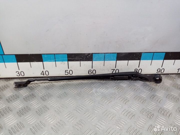 Б/У Поводок стеклоочистителя передний левый#001