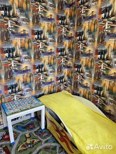 Детская кровать машинка с матрасом