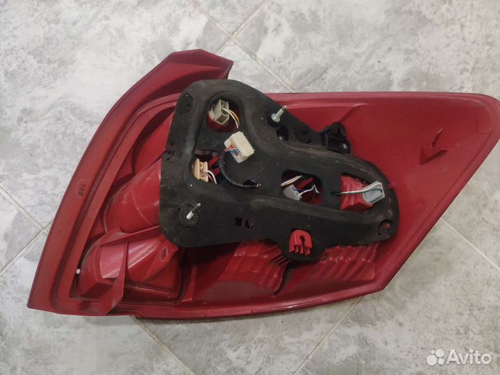 Задний фонарь Toyota Auris