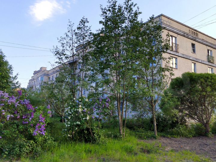 2-к. квартира, 55 м², 1/4 эт.