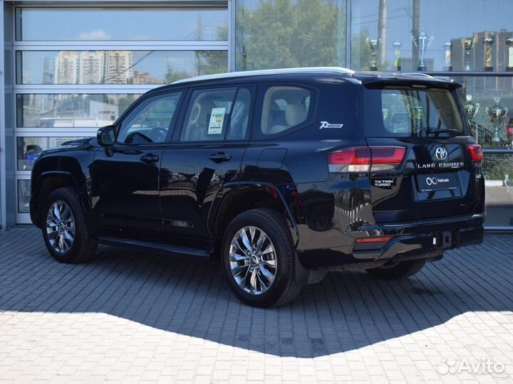Toyota Land Cruiser 3.3 AT, 2022, 10 км