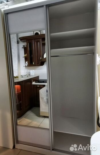 Шкаф купе 1400 волна глянец