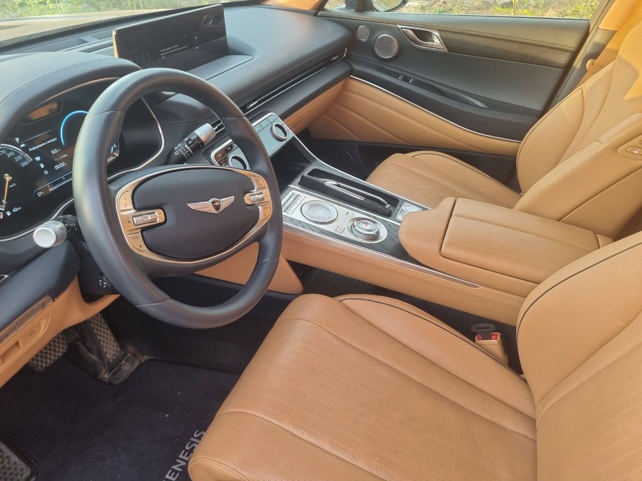 Genesis GV80: фото владельца