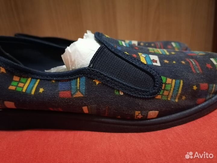 Прогулочные х/б туфли 39