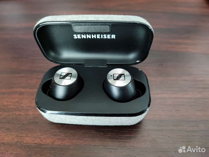 Наушники Sennheiser Momentum True Wireless