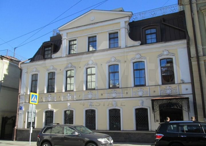 Представительский особняк класса А, 1556 м²