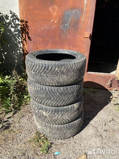 Nokian Tyres Hakkapeliitta 8 225/50 R17