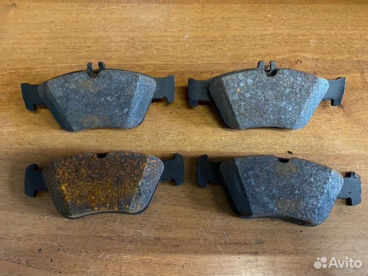 Колодки дисковые передние Mercedes-Benz C-Class