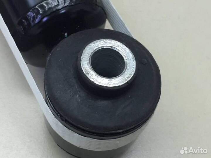 Амортизатор задний Mitsubishi Outlander XL CW 2006