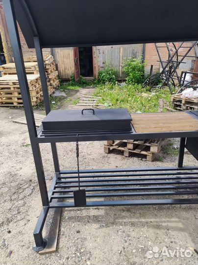 Мангал в подарок мужу в стиле лофт