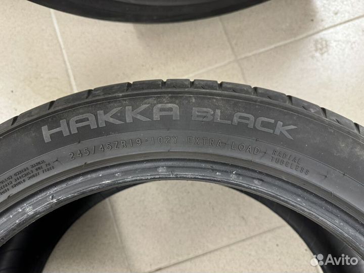 Nokian Tyres Hakka Black 245/45 R19