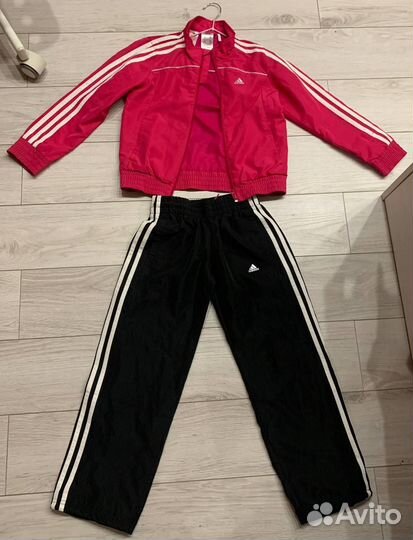 Детский спортивный костюм фирма Adidas