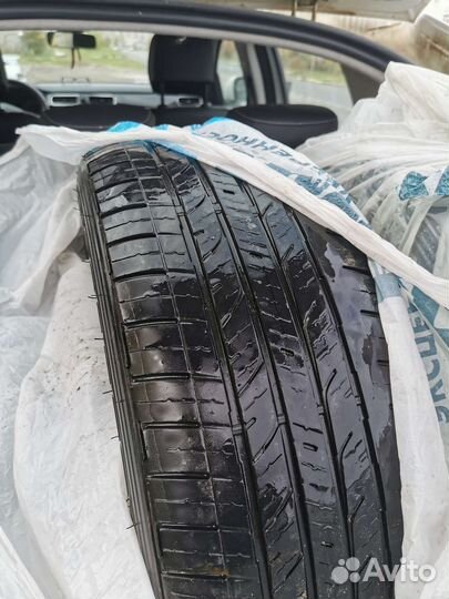 Bridgestone Dueler H/T 843 215/60 R17 96H
